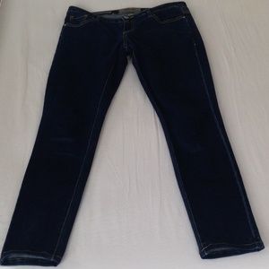 Skinny jeans